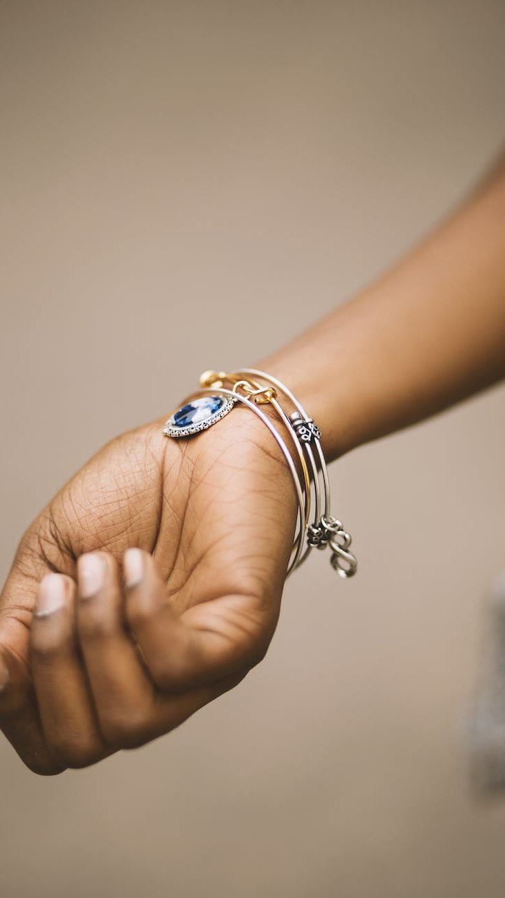 Sustainable Wristwear: Eco-Friendly Bracelet Brands for Environmentally Aware Teens