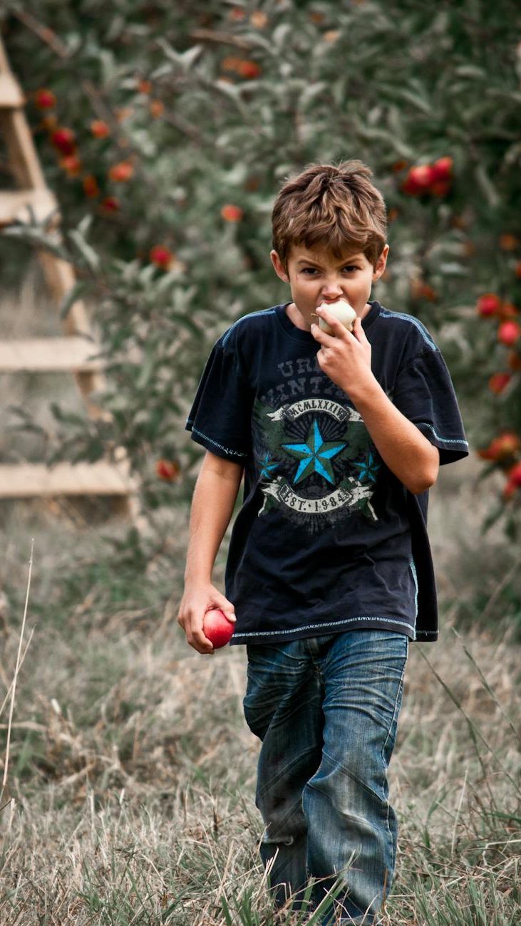 Boyish Style: Pants That Go with Everything