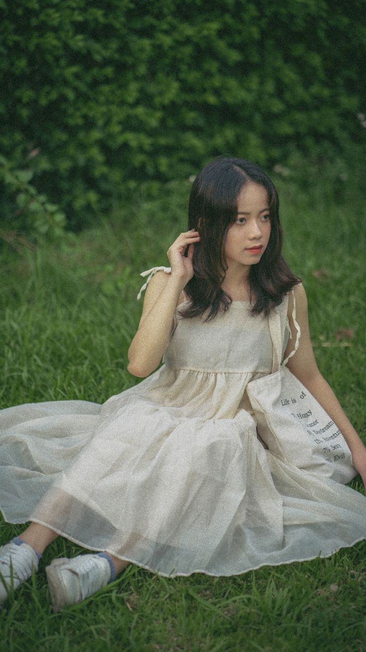 Delicate and Stylish Dresses for Girls: Ideas for Every Season