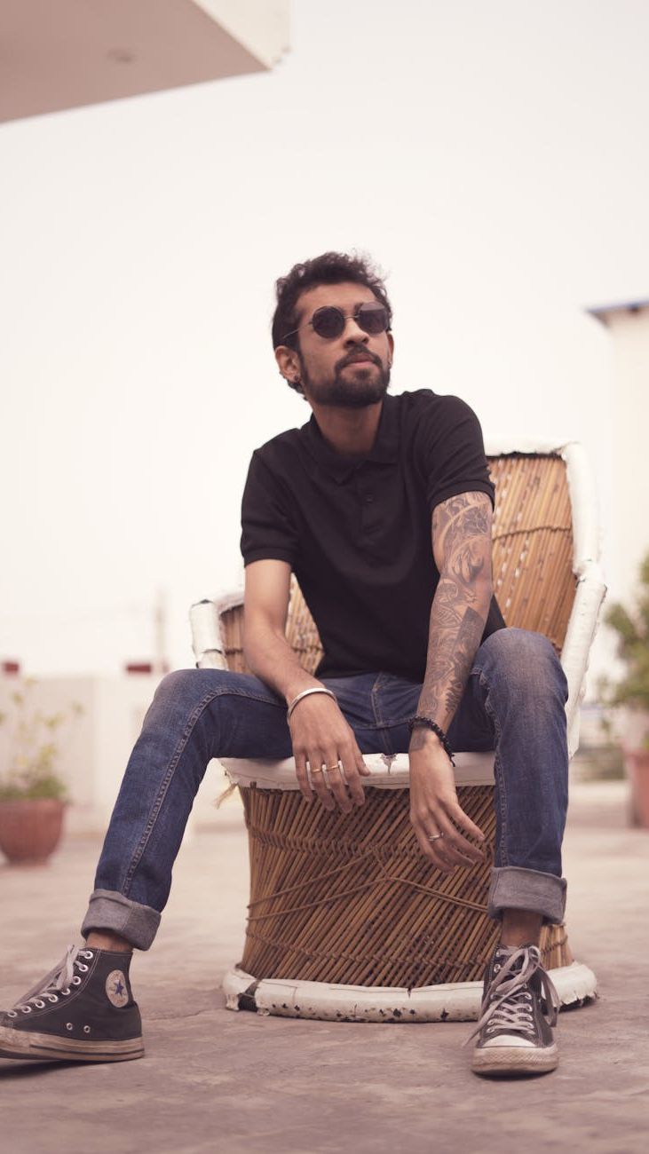 From Classic to Trendy: A Variety of Jeans for Any Look