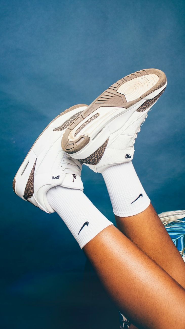 From Yoga to the Office: Why Athletic Footwear Is Replacing Classic Heels in Women’s Wardrobes