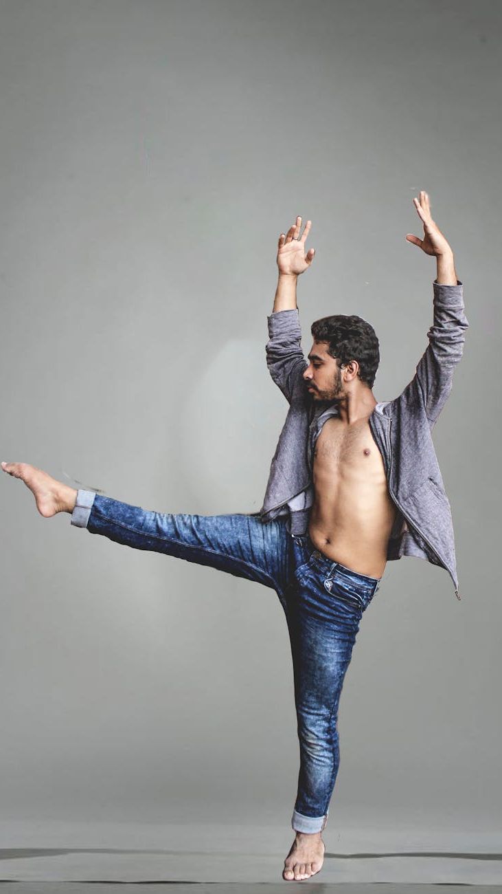 How to Choose the Perfect Jeans for Men: Style, Comfort, and the Latest Trends of 2025
