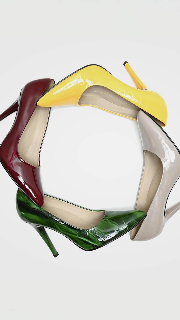 How to Style Classic Pumps for Spring and Summer