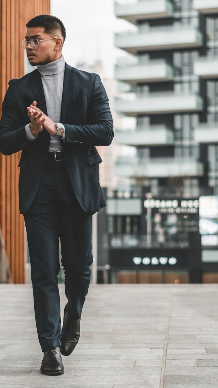 Men’s Turtlenecks: 7 Stylish Combinations