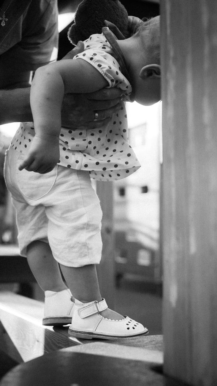 Review of the Best Models of Girls' Shoes: Fashionable Feet from the First Steps!