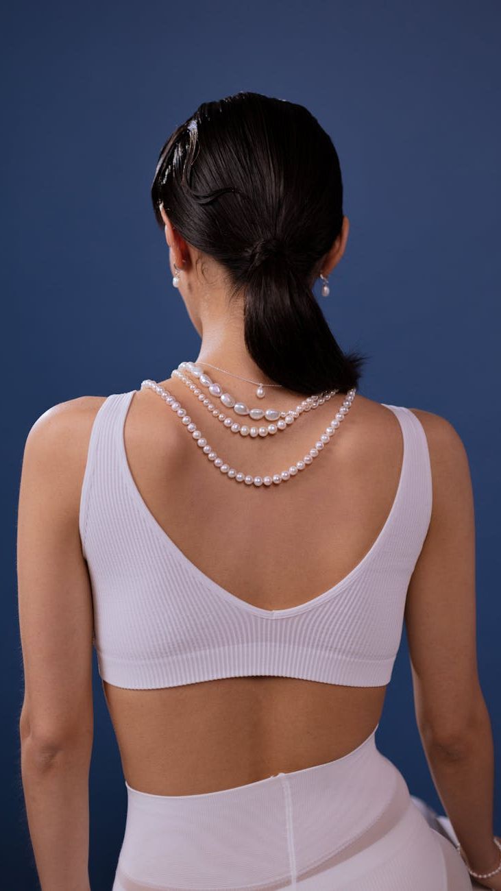 Secrets to Styling Necklaces with Different Outfits — Be the Center of Attention!