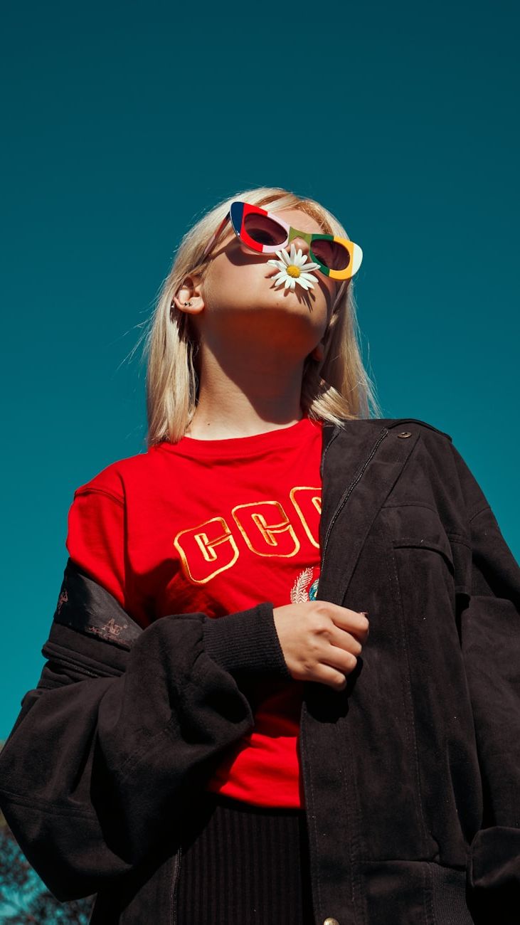 Sunglasses: The #1 Accessory for Stylish Schoolgirls