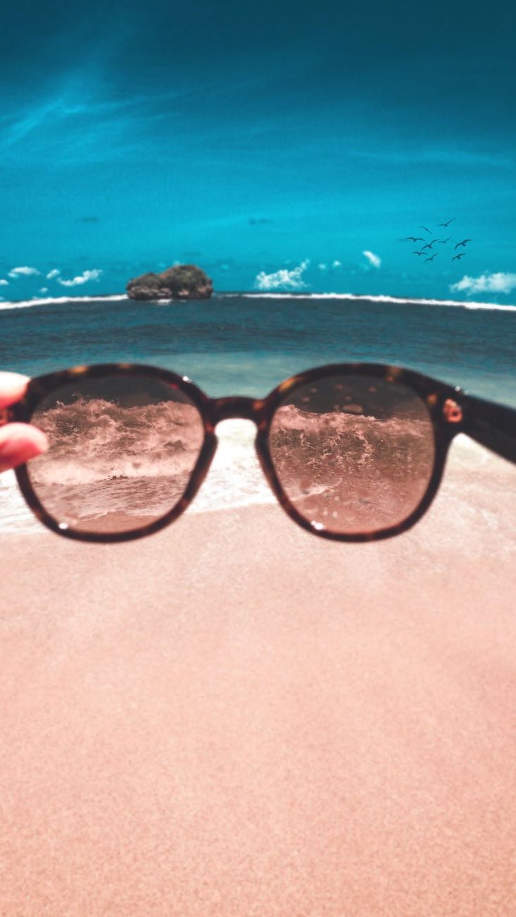 Why Sunglasses Are a Must-Have Accessory for Boys
