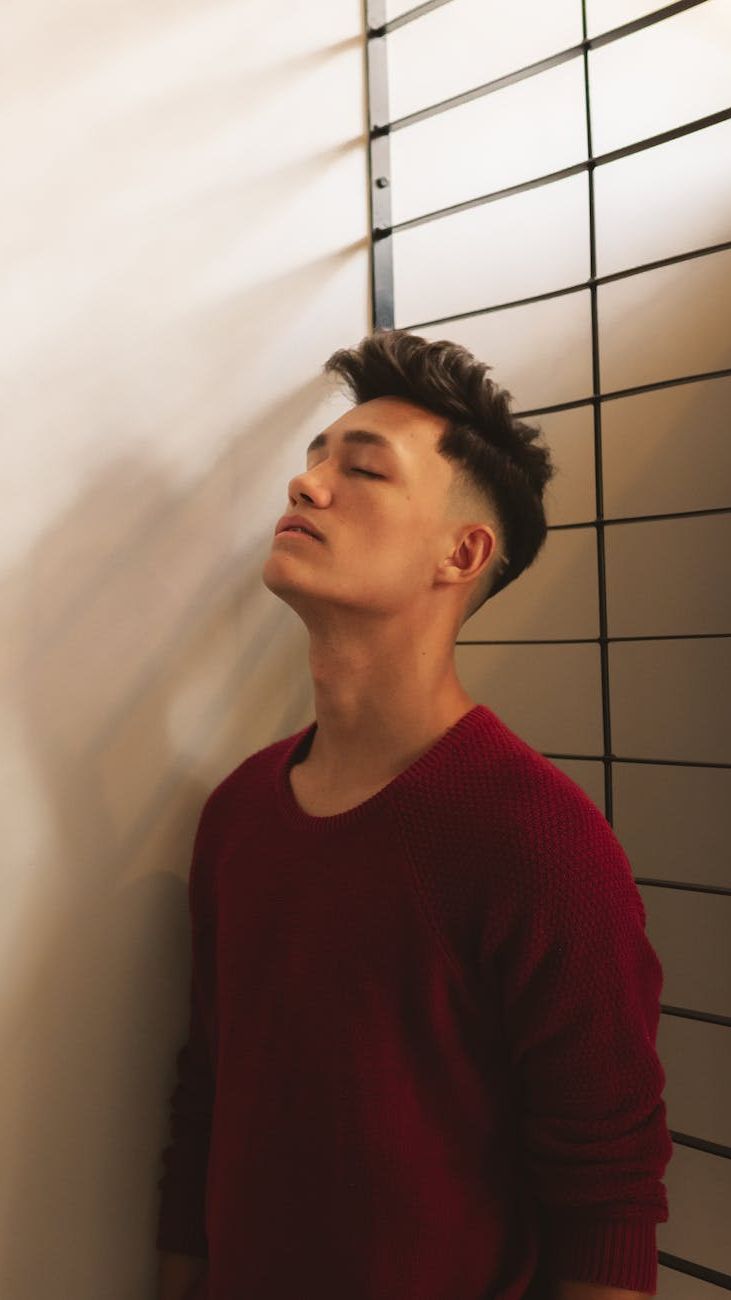 Sweater Weather Essentials: The Ultimate Guide to Men's Sweaters