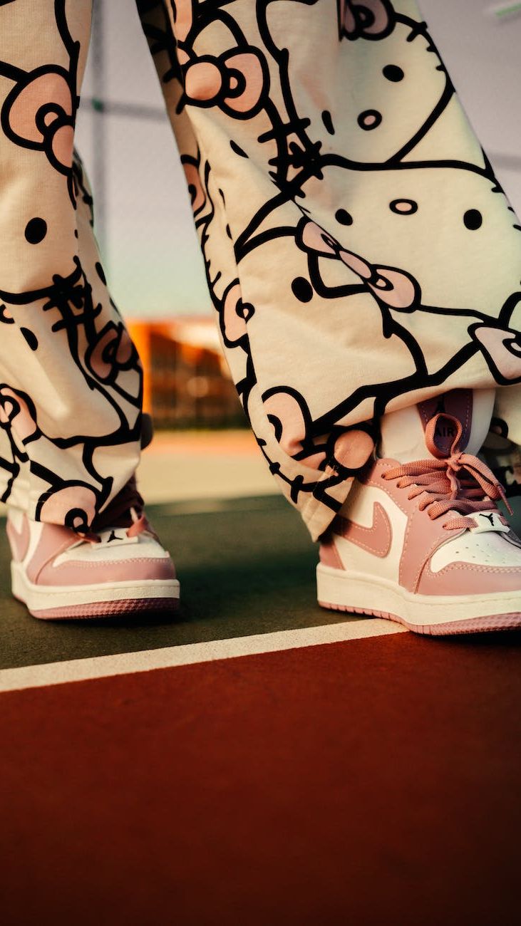 Pantalons Palazzo : Comment les styliser et les porter avec assurance