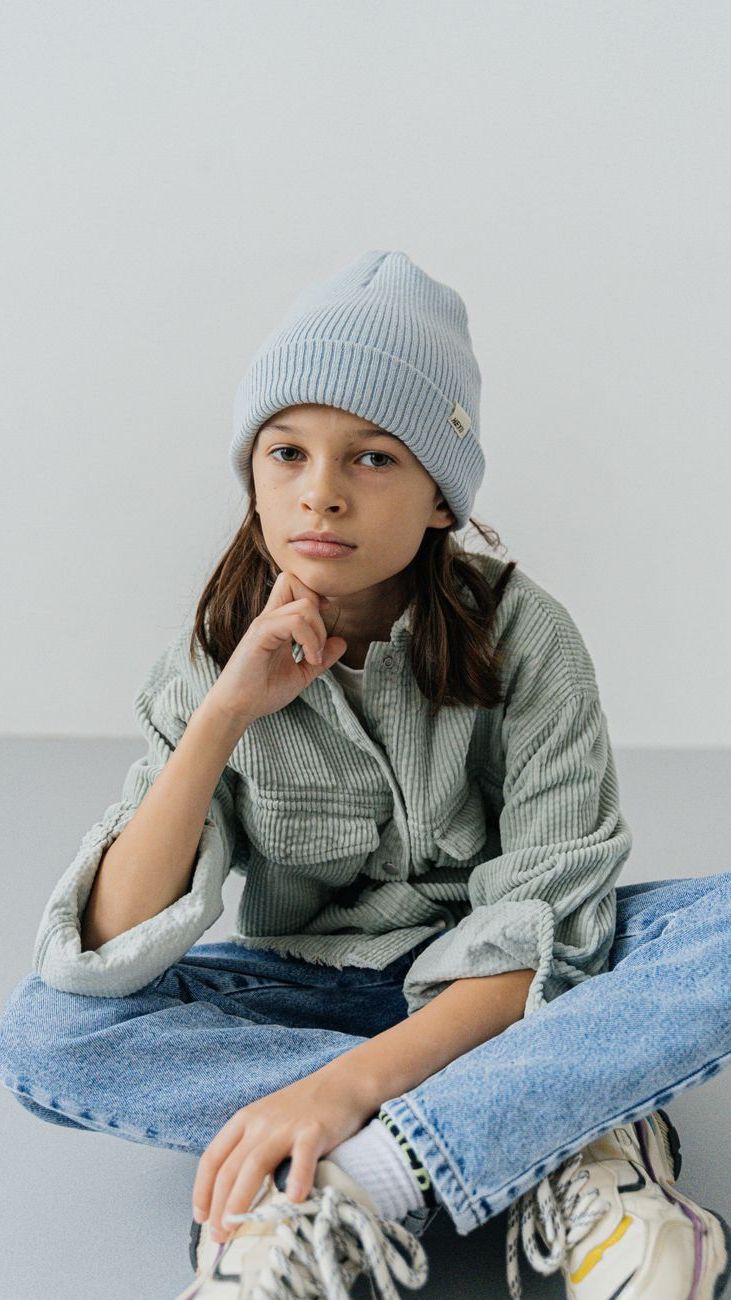 Beanie for Girls: How to Choose a Trendy Colour and the Perfect Fit