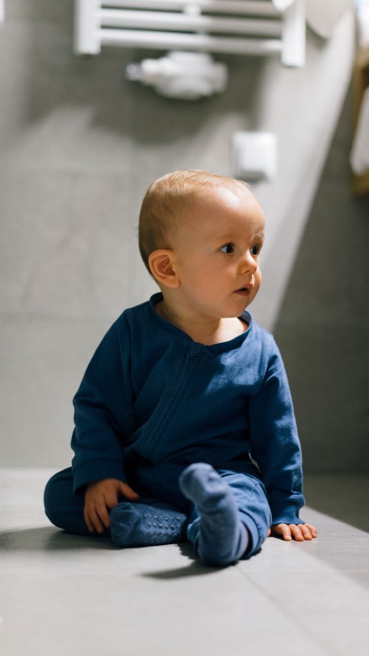 Clothing Without Buttons or Complicated Fasteners: How to Build a Comfortable Wardrobe for Your Baby