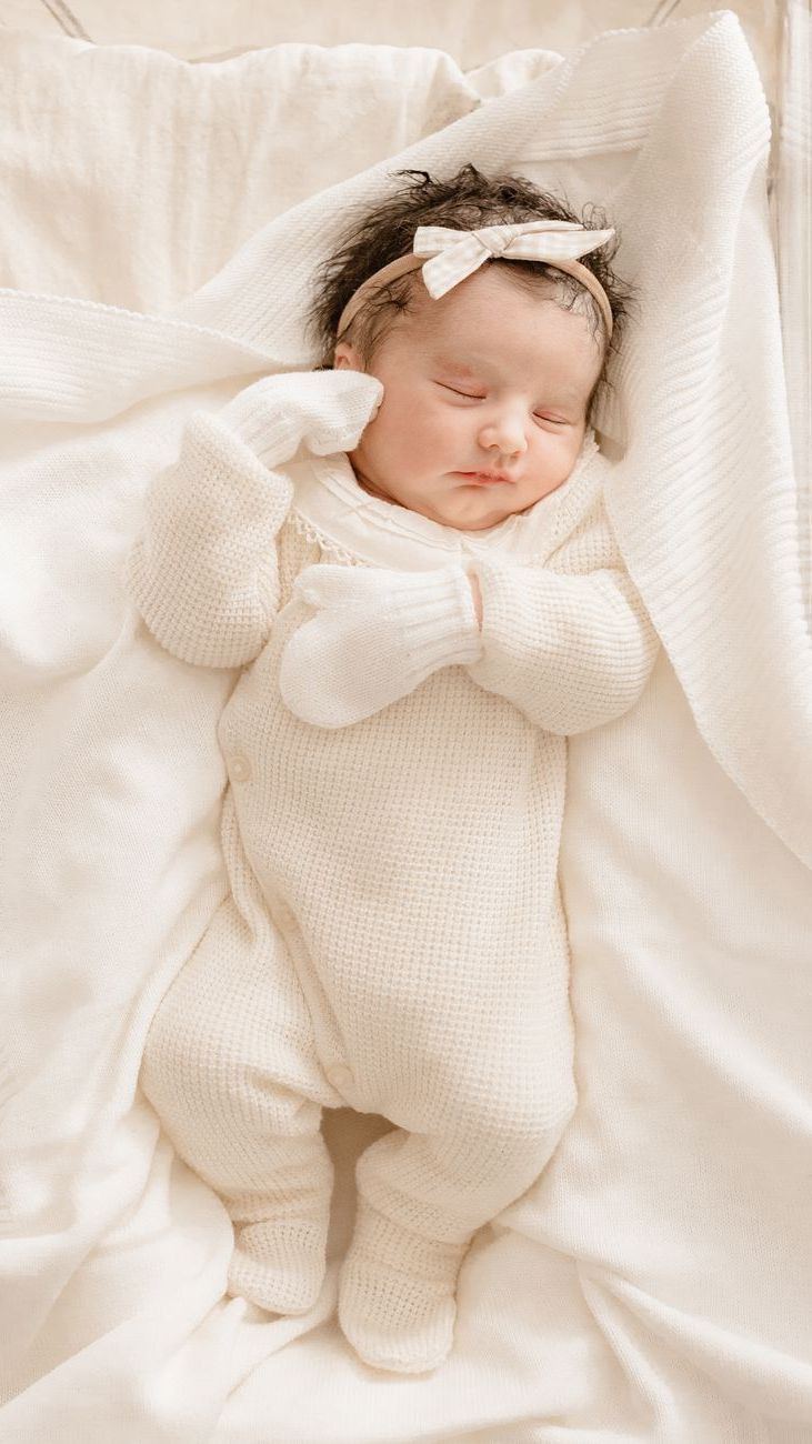 First Accessories for a Baby Girl: What to Choose for Your Little One