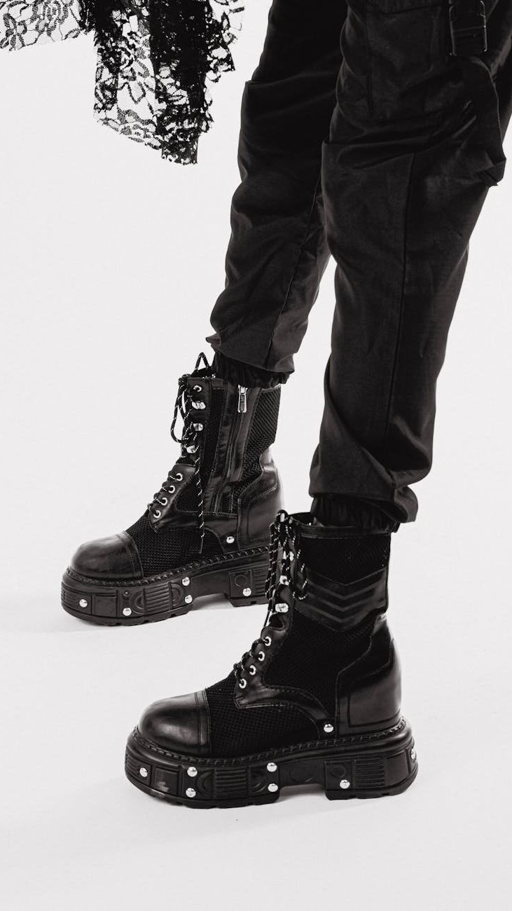 Fur-Lined Boots for Girls – Warmth and Style in Every Step