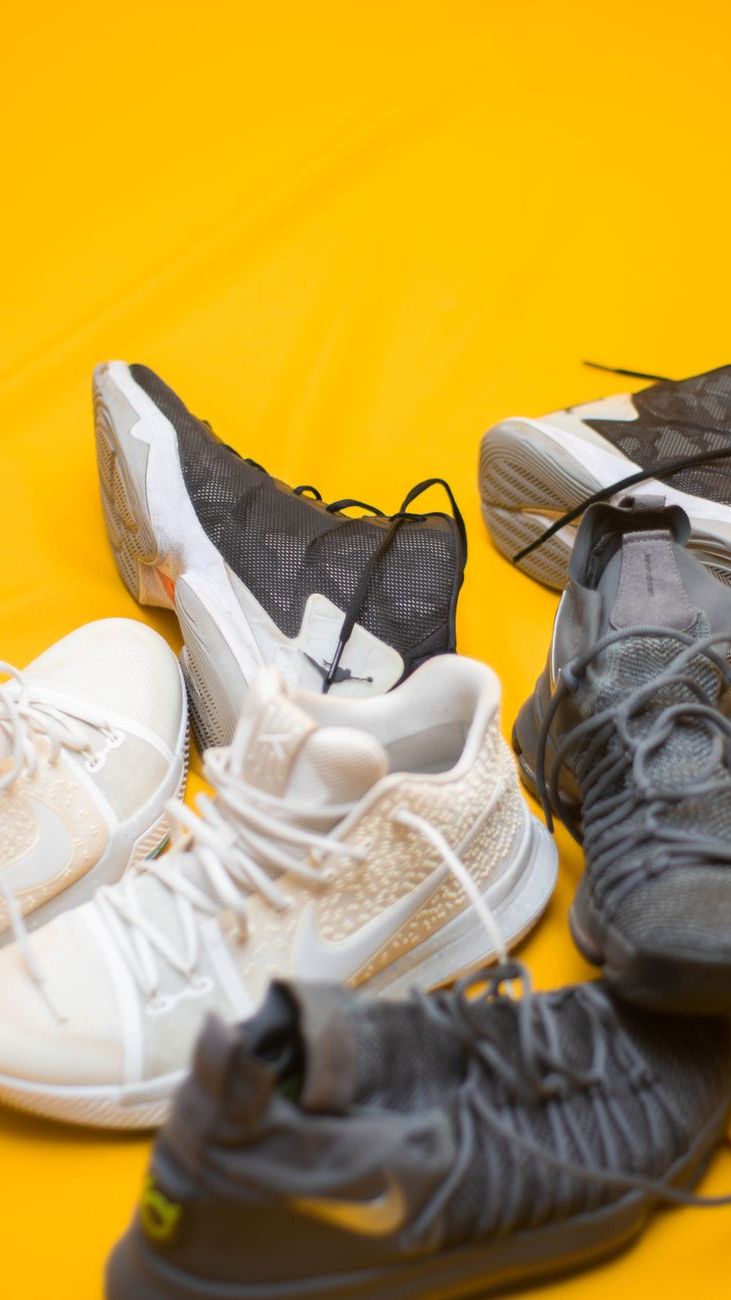 High-Top vs. Low-Top Trainers: Which Are Better for a Boy’s Everyday Style?