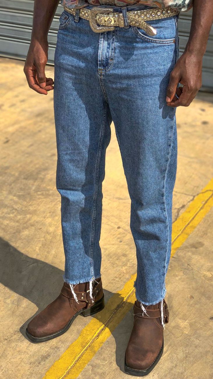 How Should Men’s Jeans Fit? 7 Signs You’ve Found the Perfect Pair