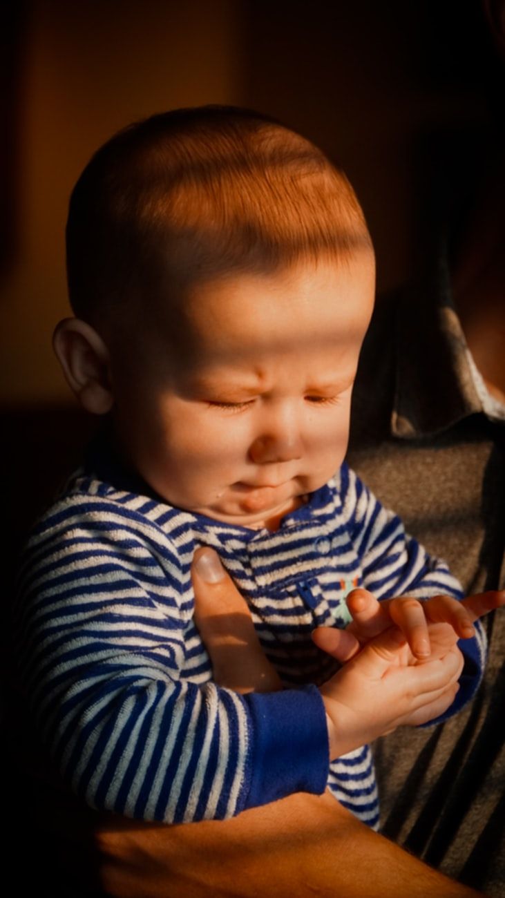 How to Choose Comfortable and Stylish Clothing for a Boy Under 2 Years Old