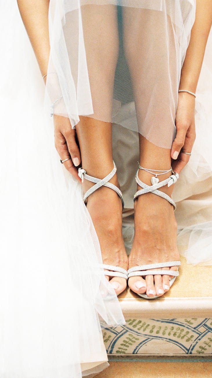 How to Choose Sandals That Match Your Entire Wardrobe
