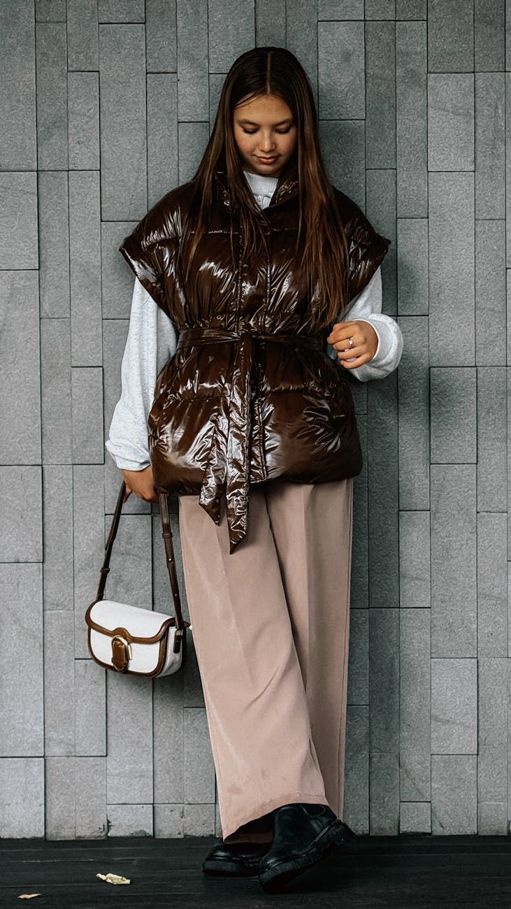 Quilted Vest for the Transitional Season: Practical and Stylish Outfit Combinations
