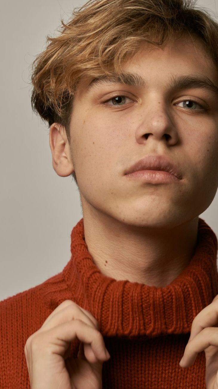 Stylish Sweaters for Boys: Trends and Outfit Ideas