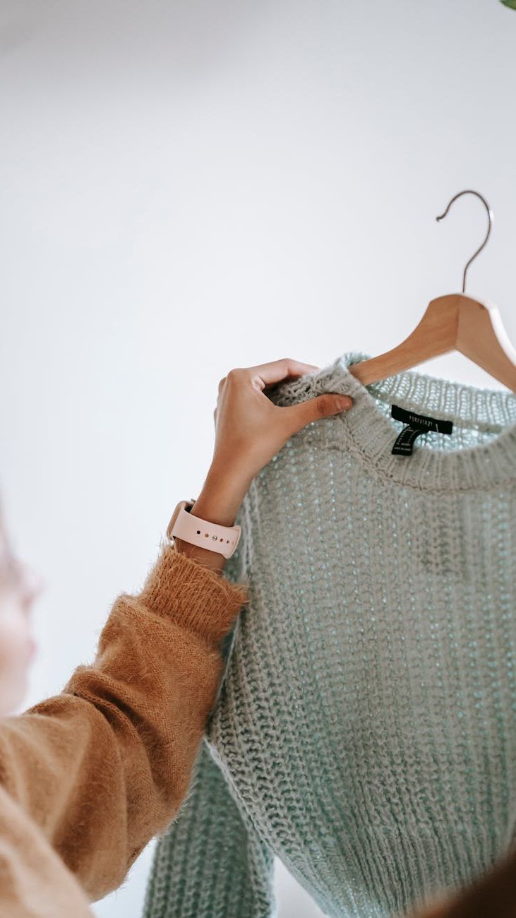Top 5 Trendy Sweaters for Girls: From Classic to Oversized