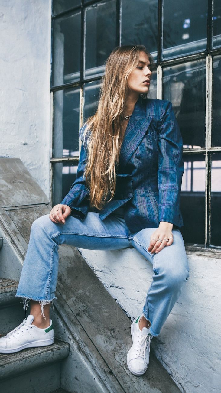 What to Wear with Jeans This Fall: Stylish Tips