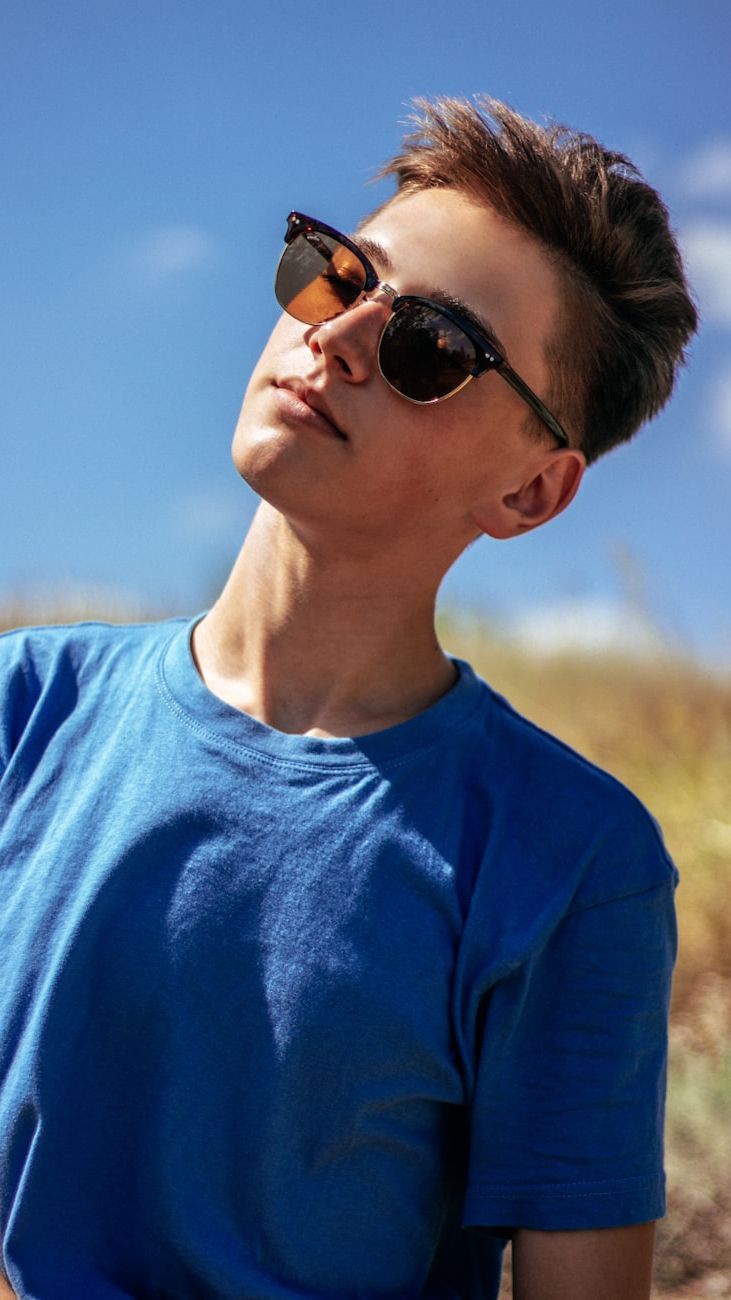 Sunny Style: Which Sunglasses Will Turn Your Boy into the Star of the Season?